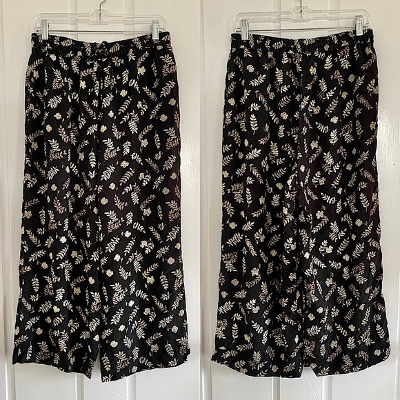 Vintage Pants - 90s Vintage Floral and Plant Print High Waisted Crop Wide Leg Pants